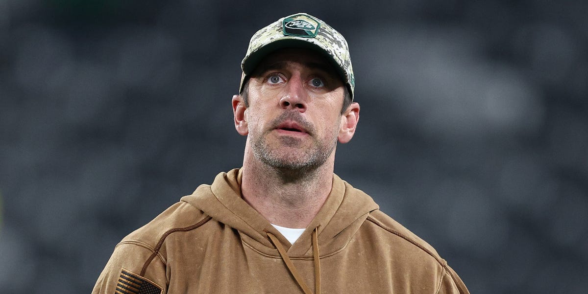 Aaron Rodgers vs Jimmy Kimmel: Feud Erupts Over Epstein Allegations