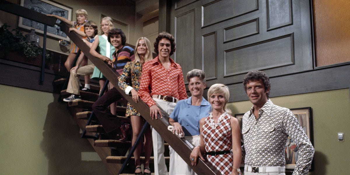Behind the Scenes of The Brady Bunch: Untold Drama & Secrets