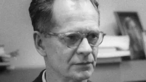 Interesting Facts About B.f. Skinner: Operant Conditioning & Legacy