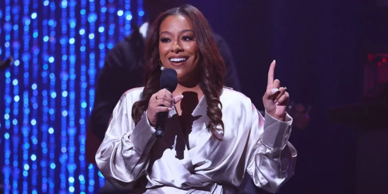 Jalen Hurts Agency: Nicole Lynn Makes History with $255 Million Contract