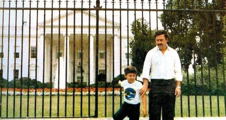 Pablo Escobar At The White House: A Shocking Photo