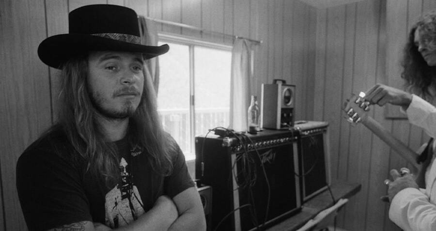 Ronnie Van Zant Cause Of Death: Plane Crash Tragedy