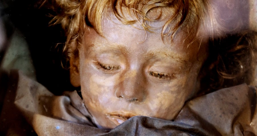 Rosalia Mummy Opens Eyes: The Sleeping Beauty of Palermo