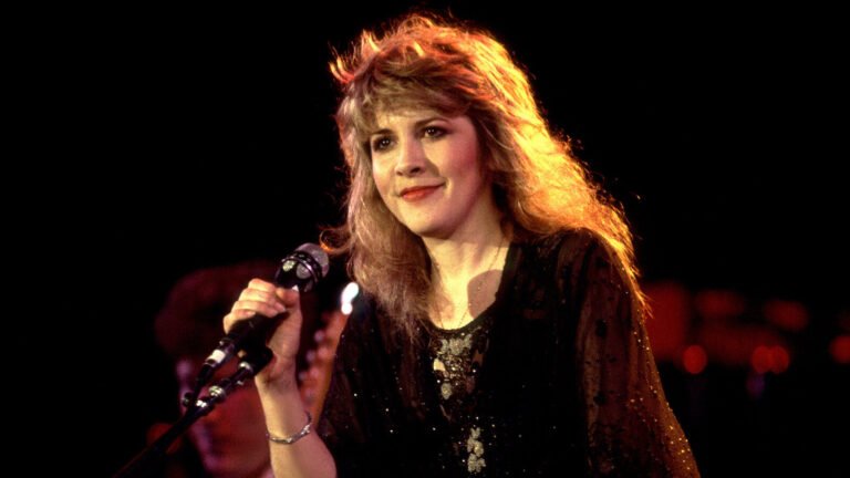 Stevie Nicks Did Not Write This Emotional 80s Hit About Exes